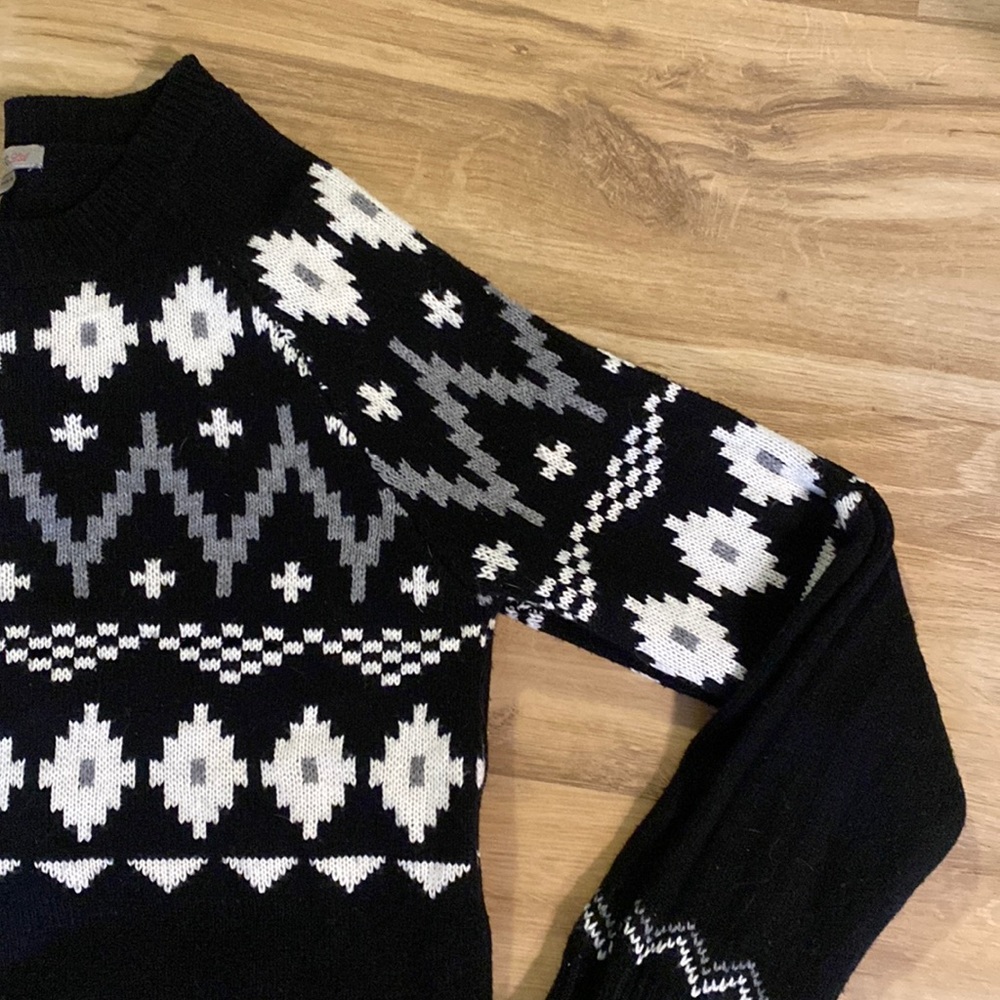 Fair Isle Crew Neck Sweater • small/medium